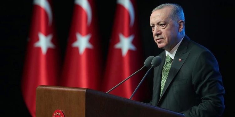 Erdoğan, Gürcistan Başbakanı ile telefonda görüştü