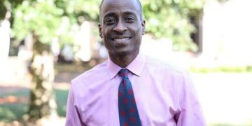 Fed Başkan Yardımcısı Jefferson: Faiz indirimlerinde temkinli ilerlenmeli