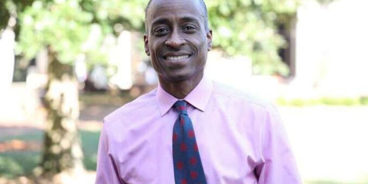 Fed Başkan Yardımcısı Jefferson: Faiz indirimlerinde temkinli ilerlenmeli