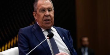 Lavrov: Rus çıkarları sağlanmadan barış olmaz