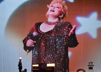 Muazzez Abacı’ya AKM’de veda