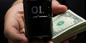 Petrol fiyatlarında ‘Rusya’ ve ‘ABD’ düşüşü