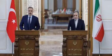 Türkiye ve İran ticaret ve sınır işbirliğini geliştirecek