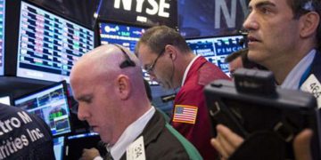 Wall Street günü karışık seyirle tamamladı