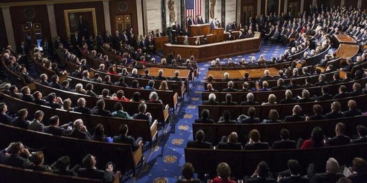 ABD Temsilciler Meclisi geçici bütçe paketini onayladı