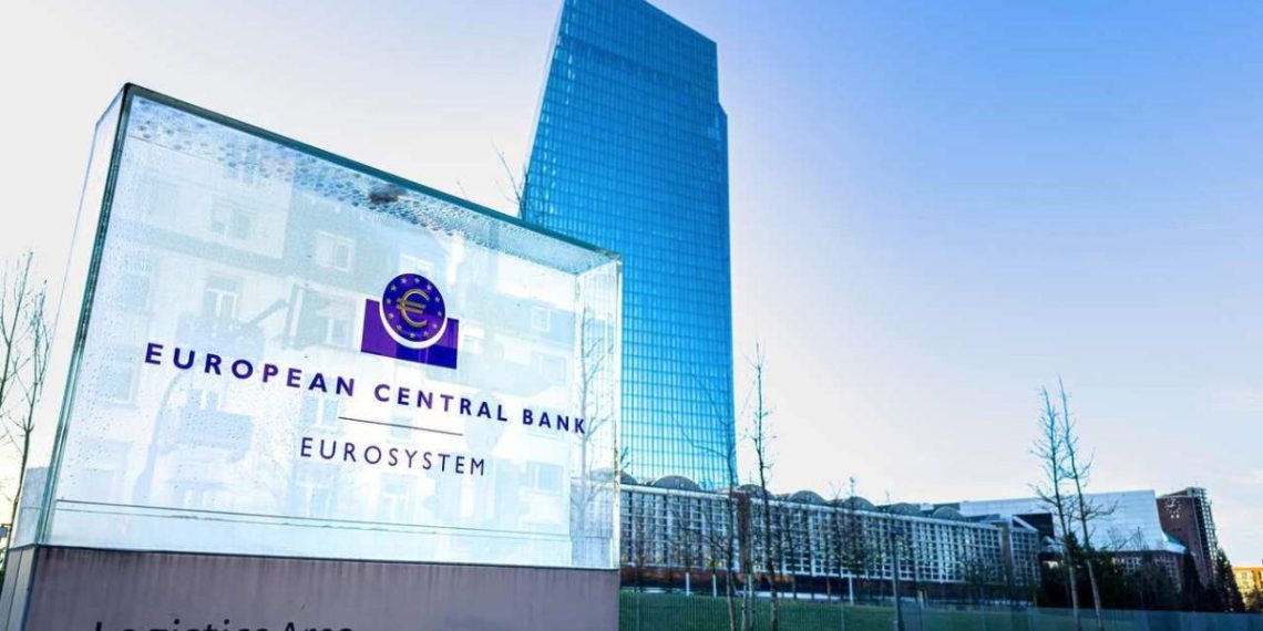 ECB politika faizini sabit tuttu