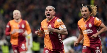 Galatasaray, Alanyaspor’u 3-1 yenerek liderliğini sürdürdü