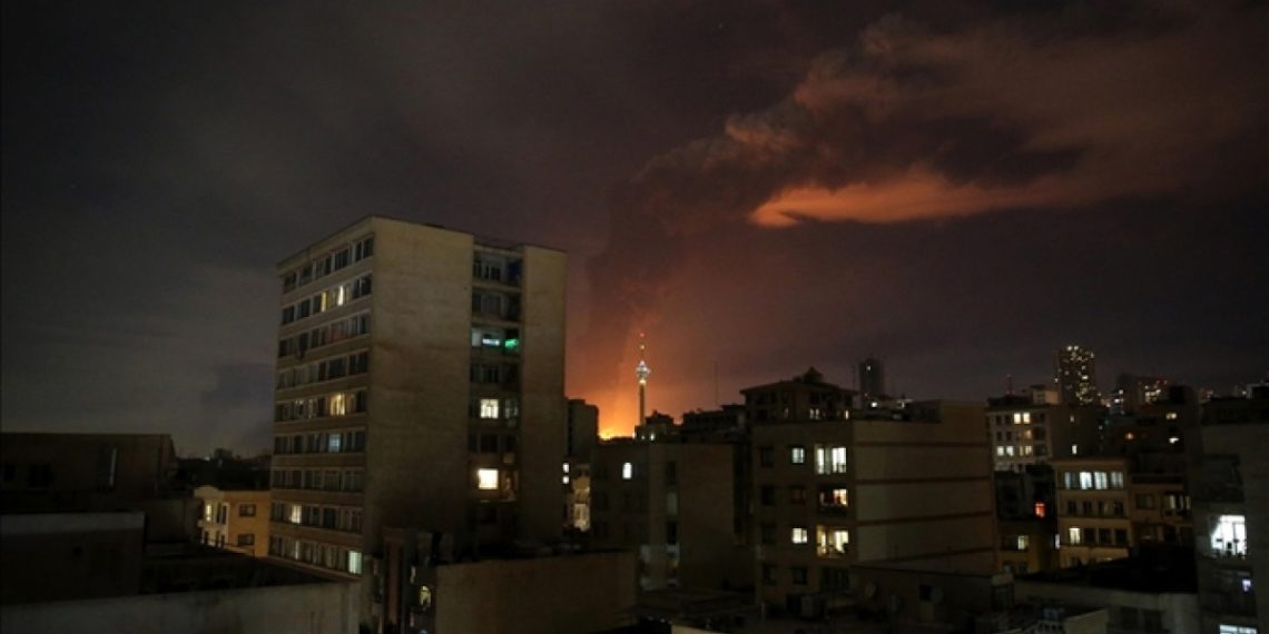 Tahran’da patlamalar meydana geldi